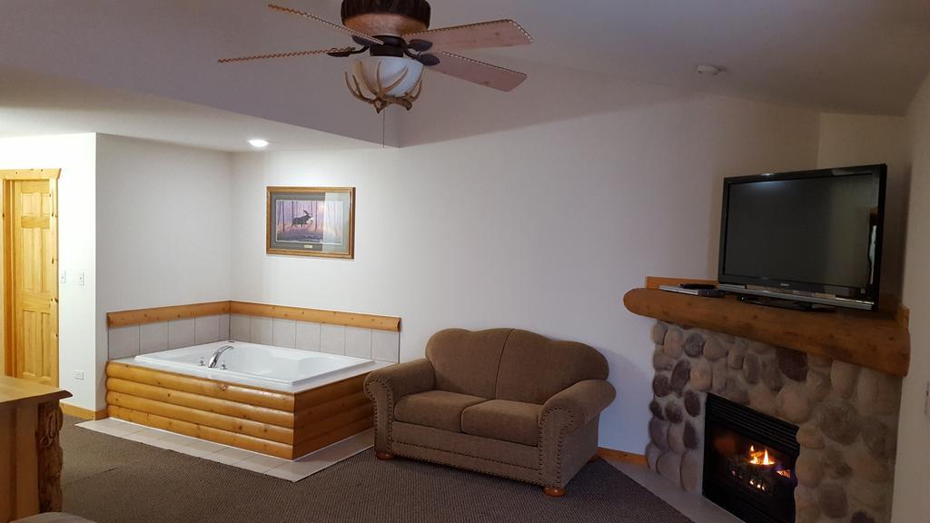 2Br Rustic Villa Utica エクステリア 写真