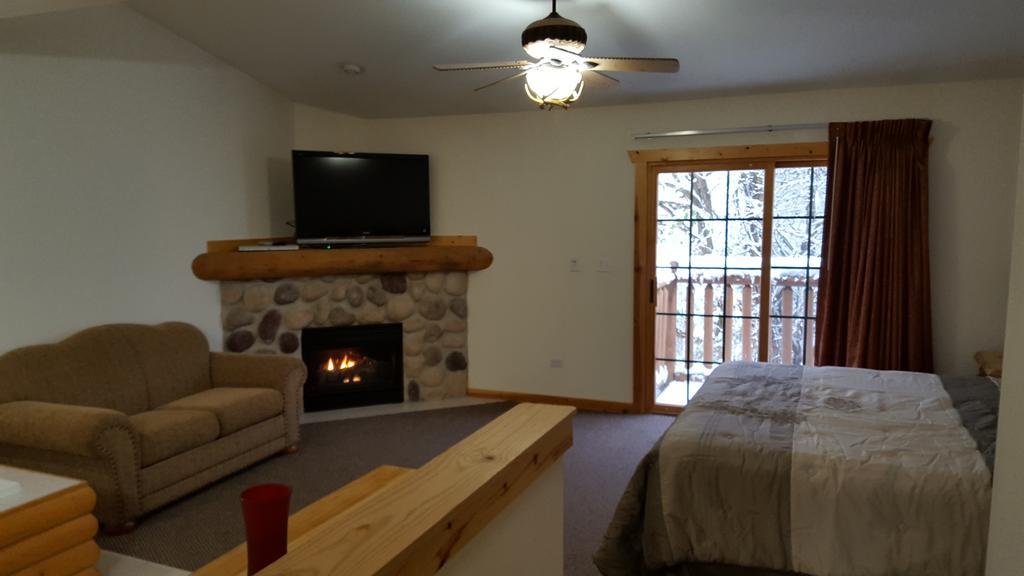 2Br Rustic Villa Utica エクステリア 写真